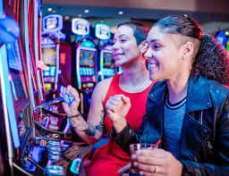 Giao diện slot online nổ hũ jackpot trên nền tảng rickvip dành cho người chơi Việt
